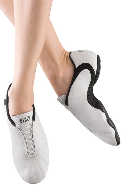 bloch split sole dance shoes.